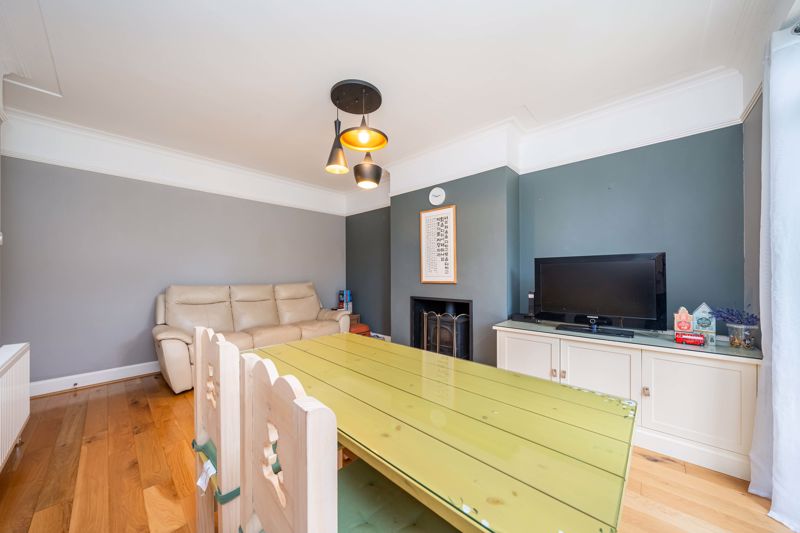 Living Room- click for photo gallery